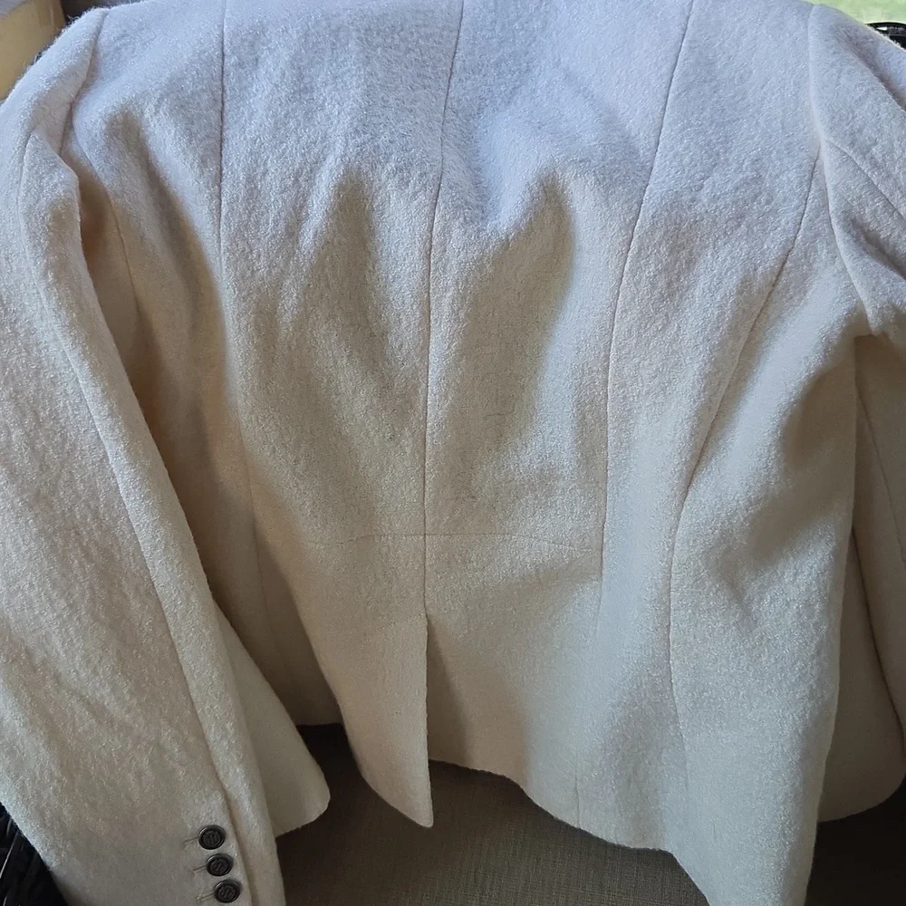 Talbots Winter White Boiled Wool Jacketwith Removeable Faux Fur Collar. - Picture 3 of 5